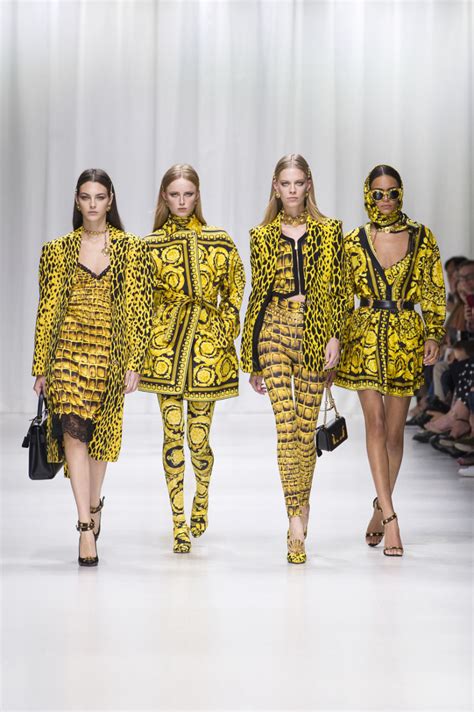 versace anni 60|versace fashion.